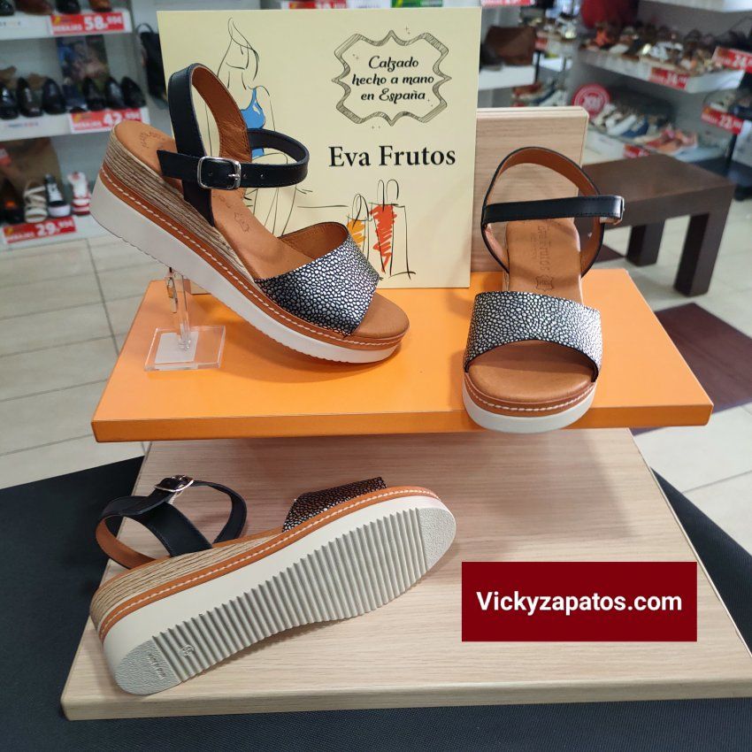Sandalia en Piel y Planta de Gel EVA FRUTOS E255 Cuña Media Hechas en España