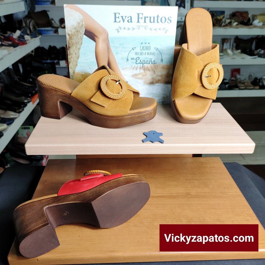 Zueco en Piel y Tacón Medio con Planta de Gel EVA FRUTOS E29 Hechas en España