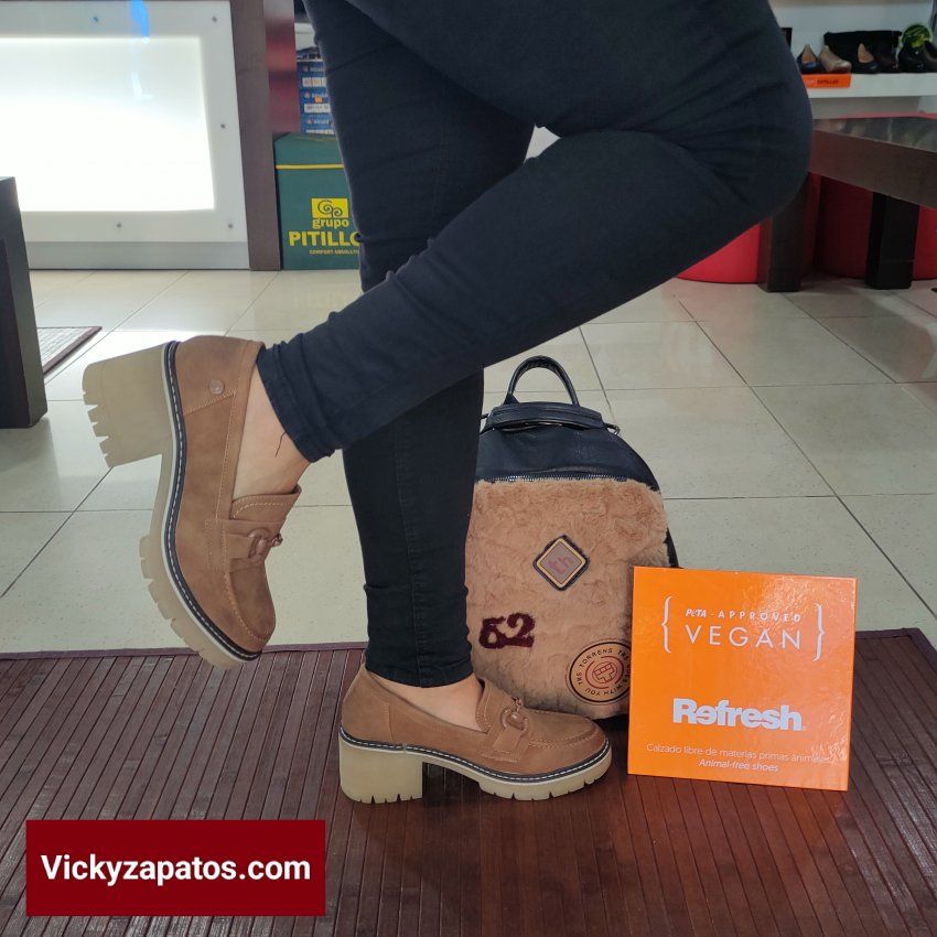 Zapato Mocasín de Tacón Vegano REFRESH 171417 TODO MODA OTOÑO 23 Coslada