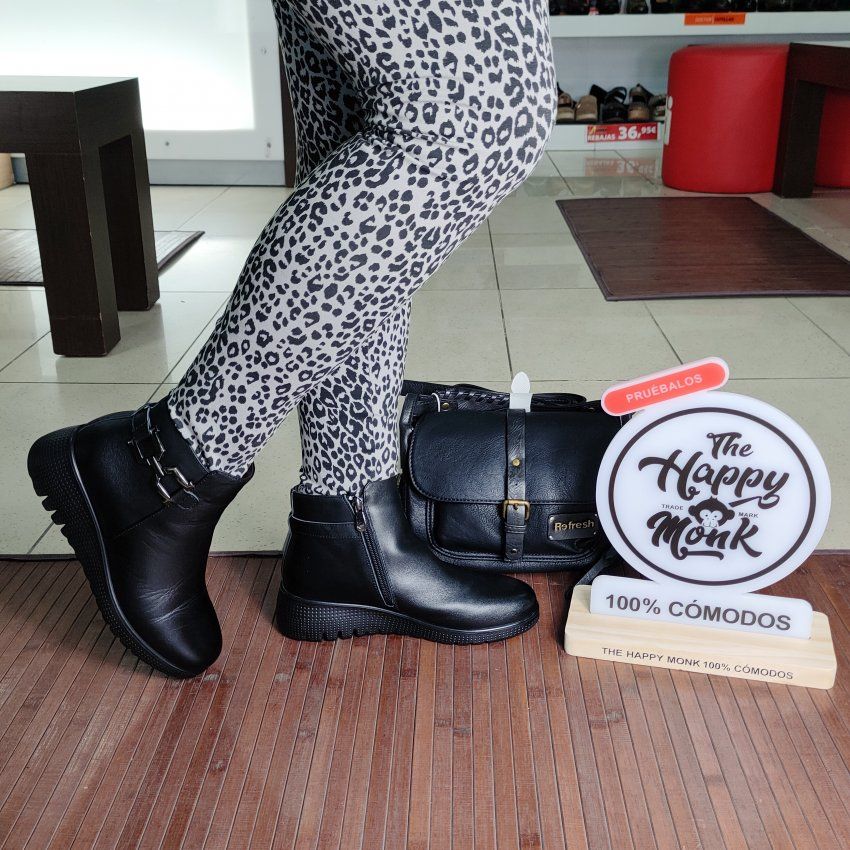 The Happy Monk – Botín  GRANADA 08 casual de mujer en piel con hebillas laterales y cuña baja   VICKY Zapatos