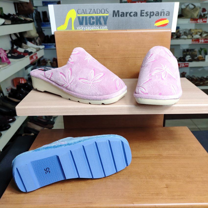 Berevere – Zapatilla de casa de mujer en tejido afelpado con estampado floral   VICKY Zapatos