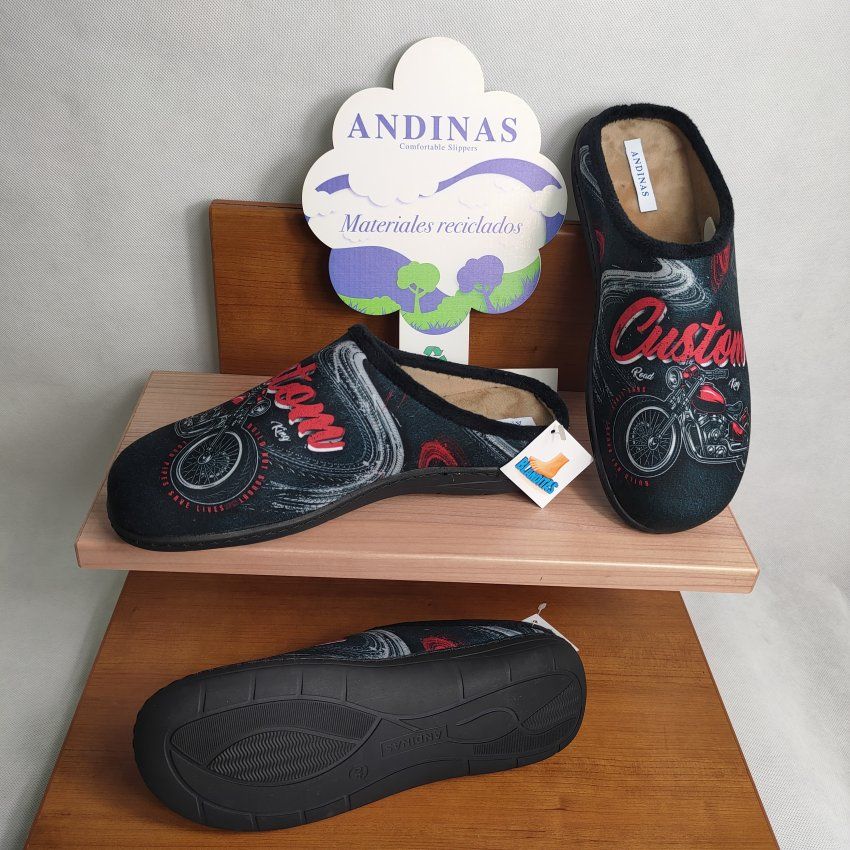 Zapatilla de Casa Hombre ANDINAS 711 MOTO Negra con Diseño Moto Custom