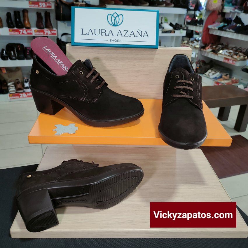 Zapato de Cordón en Piel Afelpada con Tacón Medio LAURA AZAÑA 26902 Otoño invierno 2023 Coslada
