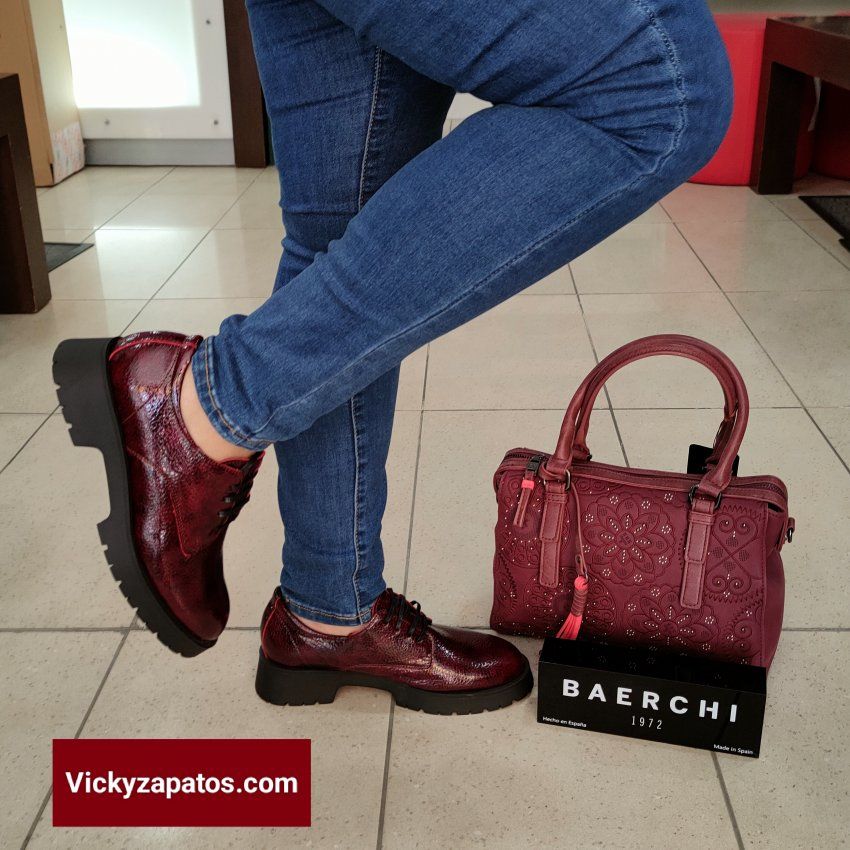 Zapato Blucher en Piel Charol Grabada BAERCHI 52250 HECHOS EN ESPAÑA