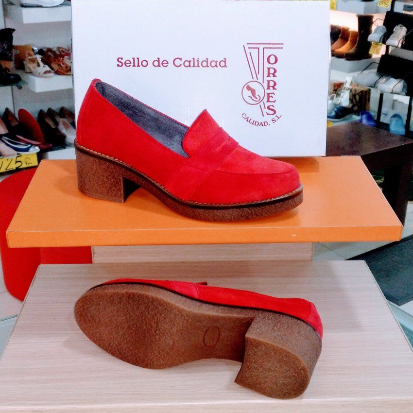 Mocasín de Piel Afelpada Hechos en España Otoño 2020 Madrid