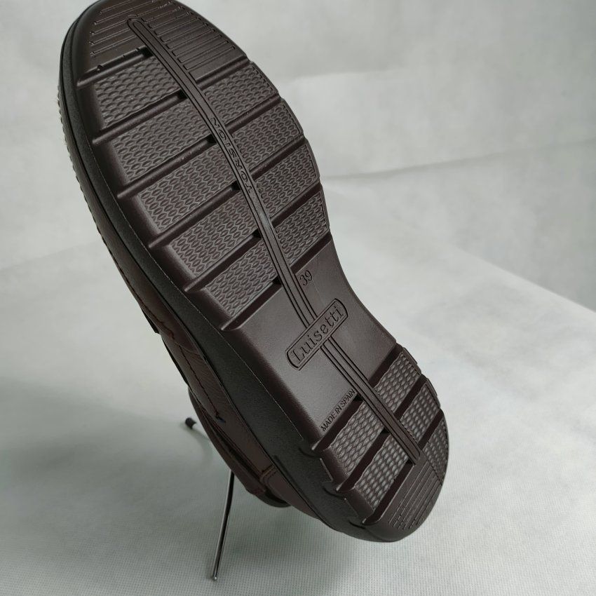 Luisetti 31011 – Zapato confort de piel con cordones color coñac Hecho en España | VickyZapatos