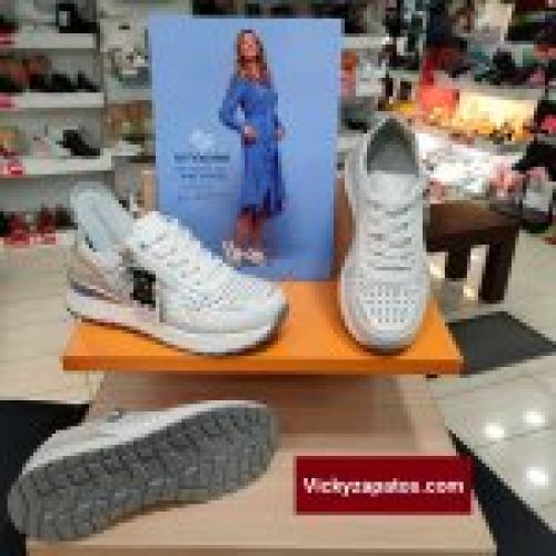 Deportivo Casual en Piel AMARPIES DA50 Colección Primavera Verano 23 Coslada