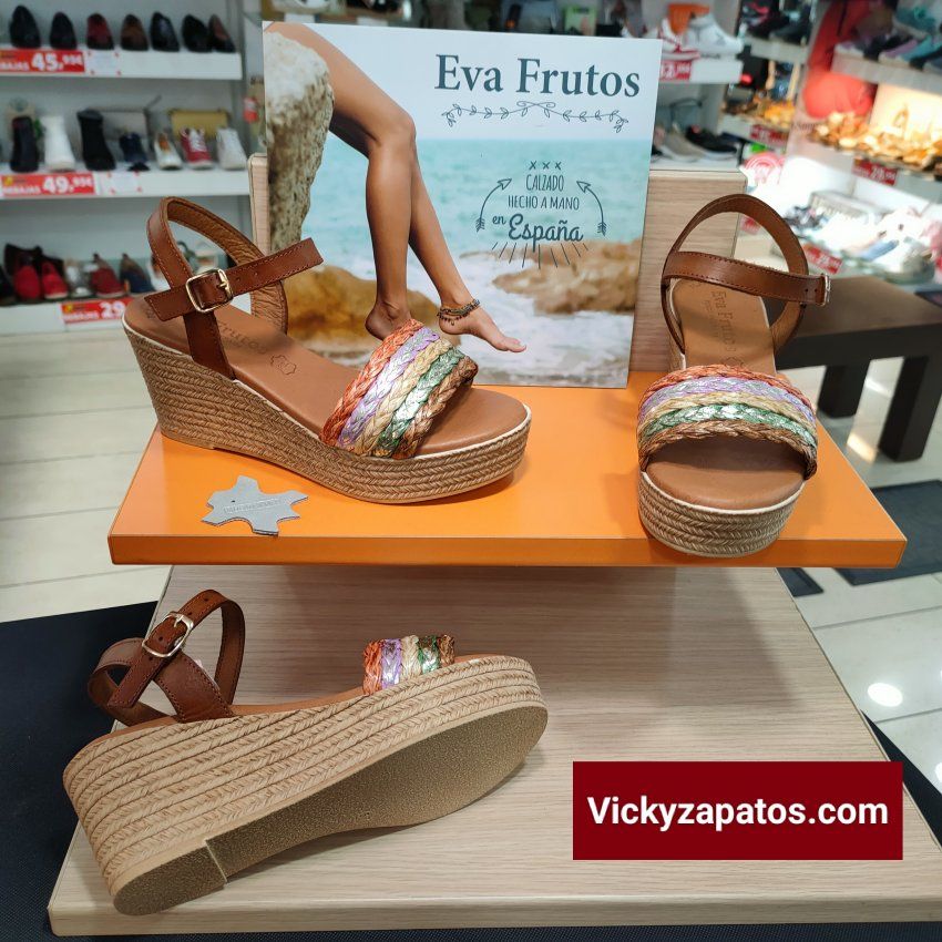Sandalia en Piel y Cuña con Planta de Gel EVA FRUTOS E138 Hechas en España Coslada