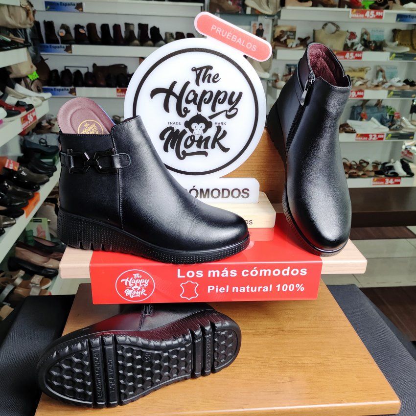 The Happy Monk – Botín  GRANADA 08 casual de mujer en piel con hebillas laterales y cuña baja   VICKY Zapatos