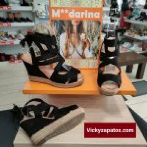 Sandalia de Pulsera y Cuña Alta con Plataforma en Rafia al Tono MANDARINA Mod