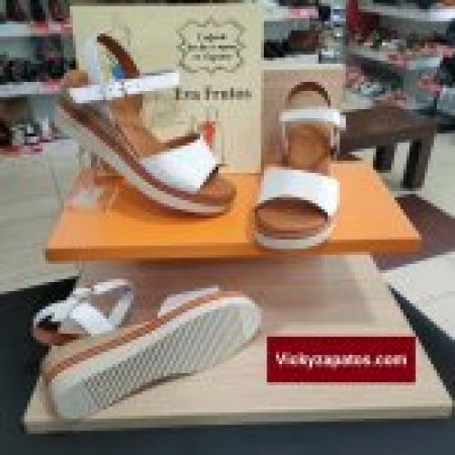 Sandalia en Piel y Planta de Gel EVA FRUTOS E255 Cuña Media Hechas en España