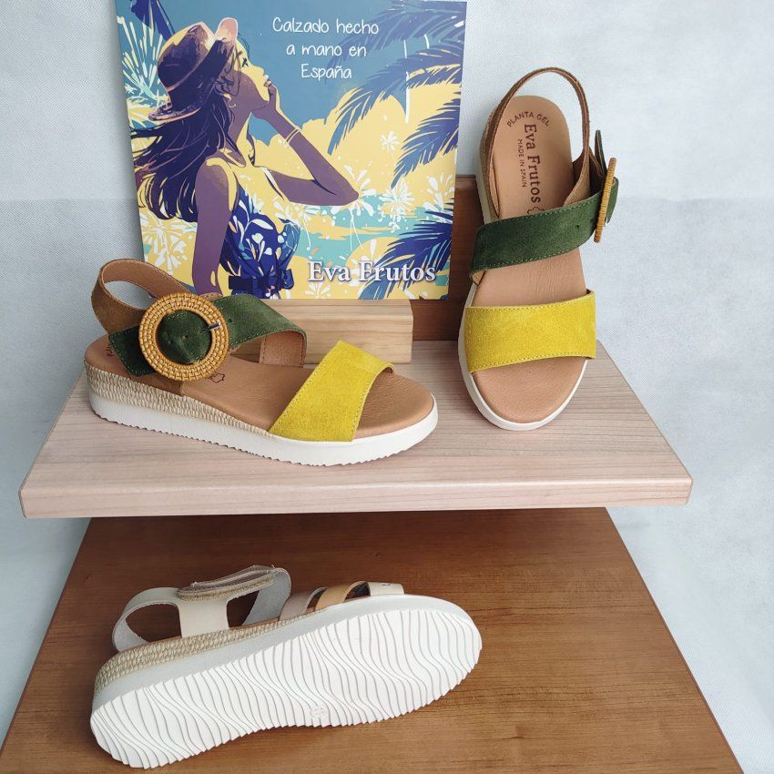 Sandalia en piel con planta de gel EVA FRUTOS 4220 – cuña baja