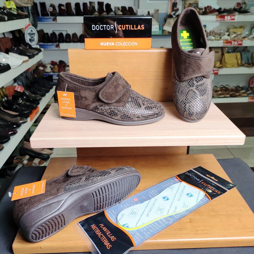 Doctor Cutillas 792 Marrón – Zapatilla confort de mujer en licra adaptable con velcro   VICKY Zapatos
