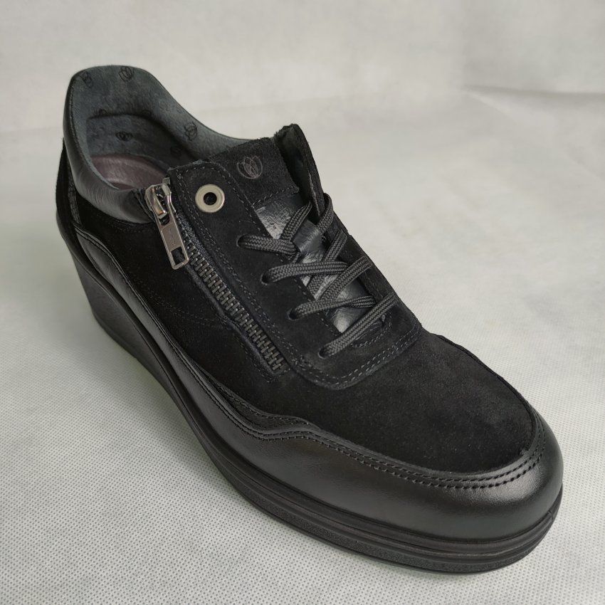 Deportivo Casual Mujer LAURA AZAÑA 28903 Piel Afelpada y Metal – Memory Foam