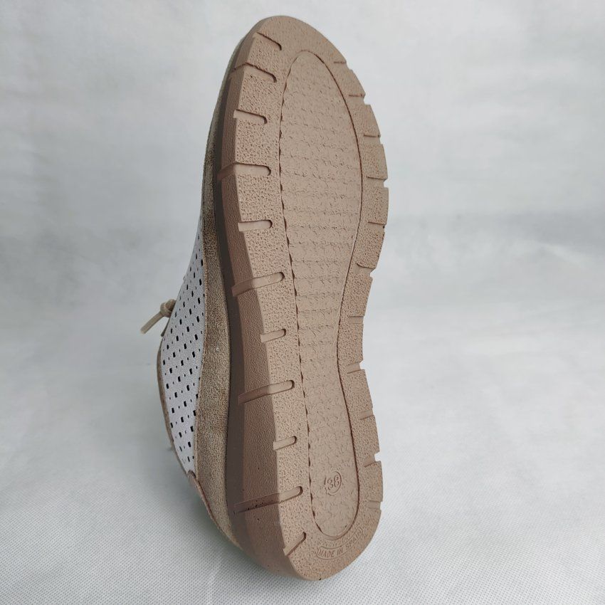 Deportivo Confort Mujer CUQUE 298 Vegano Blanco Picado con Detalles Taupe – Memory Foam