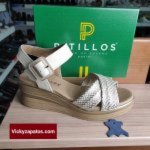 Sandalia de Piel Grabada con Hebilla Ajustable PITILLOS 10355 Hecho en España