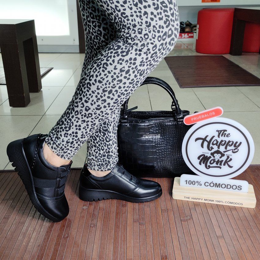 The Happy Monk Granada 04 – Zapato de mujer en piel negro con cuña baja y memory foam   VICKY Zapatos