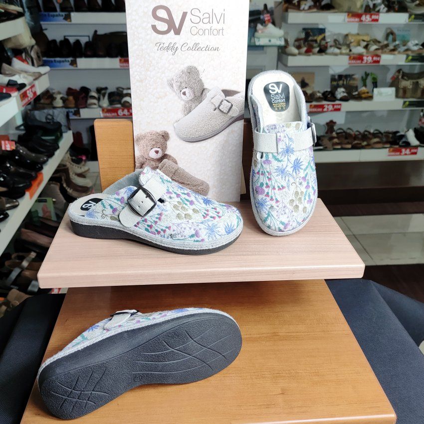 Salvi 29T –  Zueco zapatilla de casa para mujer en tejido Pet nieve con estampado floral   VICKY Zapatos