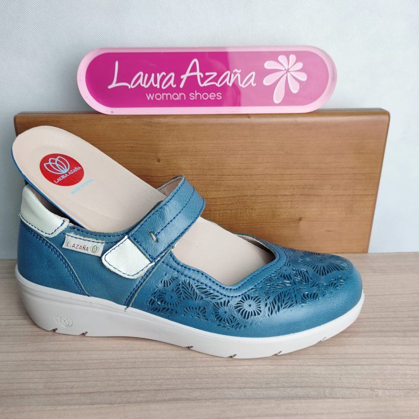 Merceditas de Piel Troquelada LAURA AZAÑA 26814 con Velcro Hechas en España