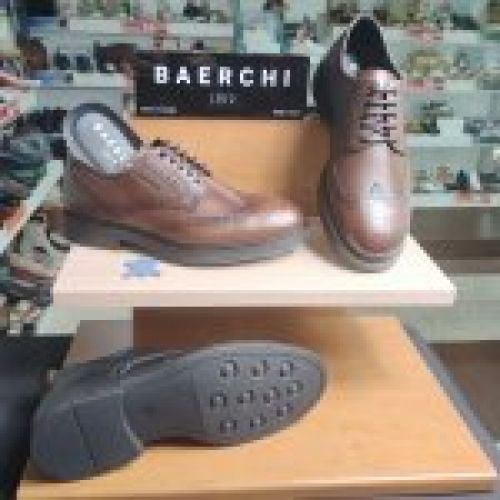 Zapato Confort de Piel Picado en Marrón y Negro BAERCHI 1162 DACIA | Vickyzapatos