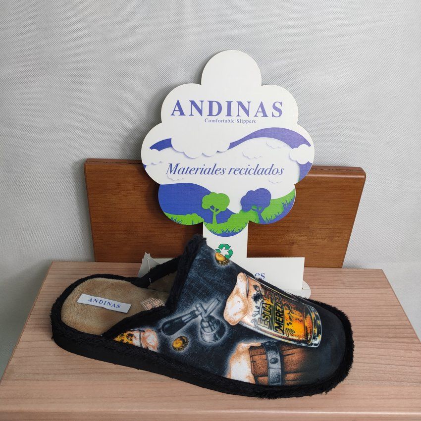 Zapatilla de Casa Hombre ANDINAS 432 CERVEZA Negra con Jarra de Cerveza