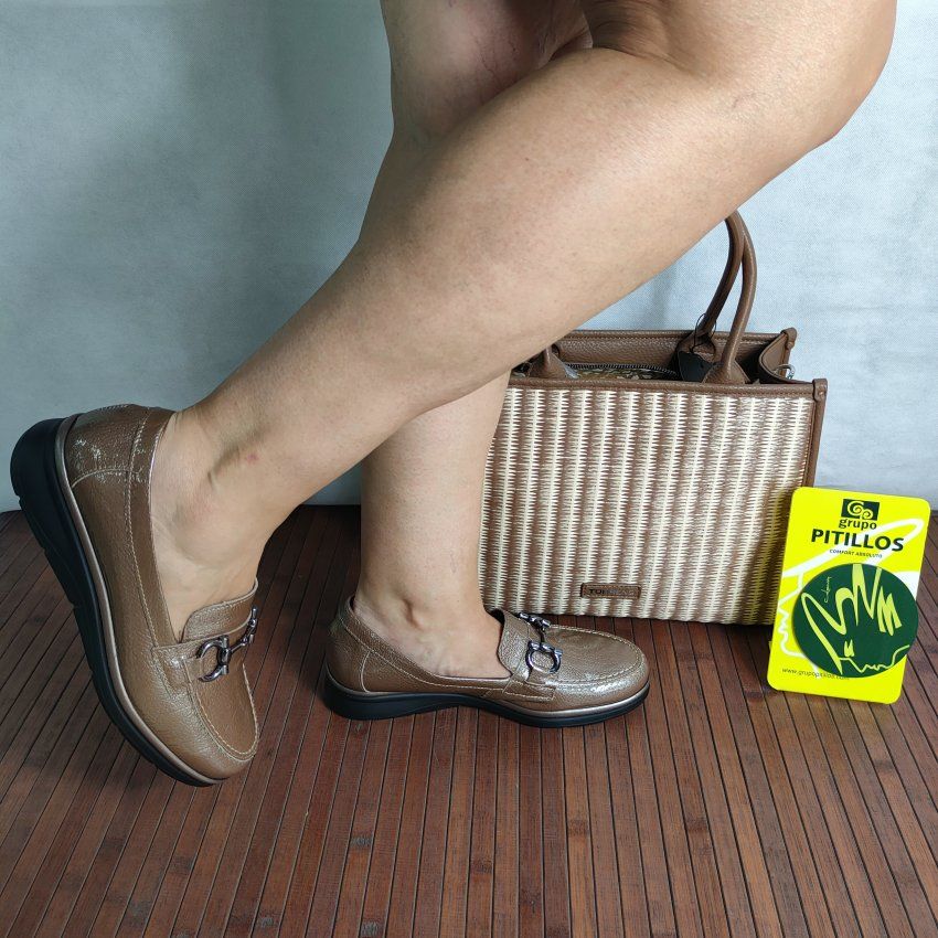 Mocasín Confort Mujer PITILLOS 11502 Charol – Cuña Baja y Plantilla Extraíble
