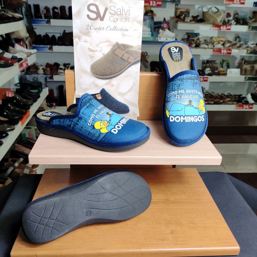 Salvi 09T – Zapatilla de casa en suapel marino con serigrafía de Los Simpson   VICKY Zapatos