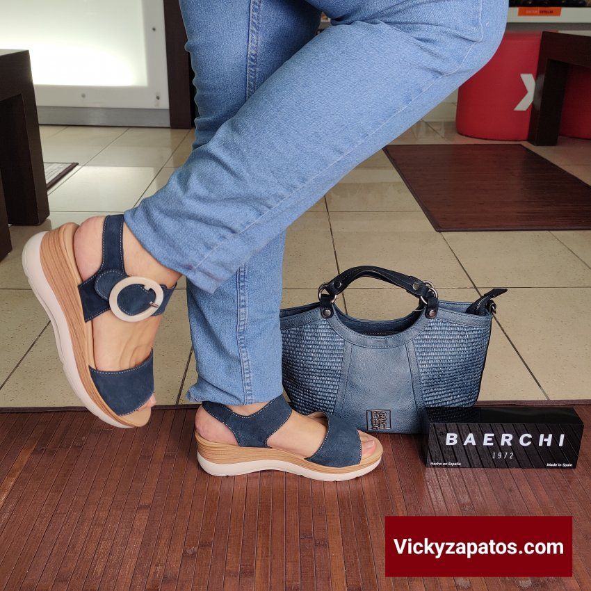 Sandalia de Piel con Velcro Ajustable BAERCHI WOMAN 40200 Hecho en España