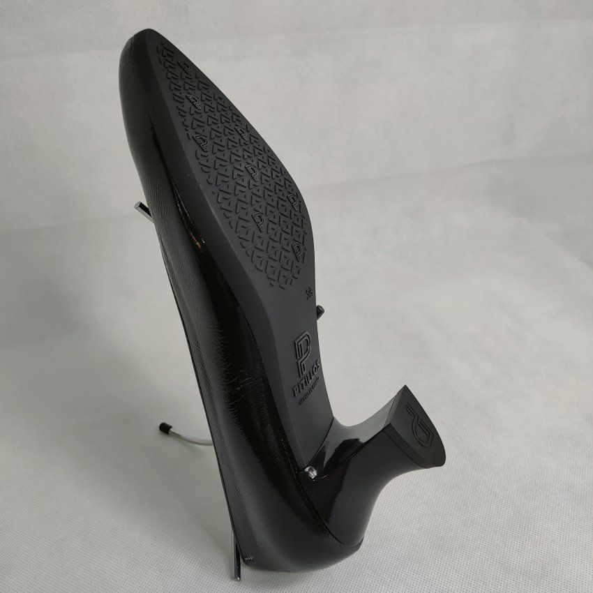 Salón Confort Mujer PITILLOS 11681 Charol Negro – Tacón Medio