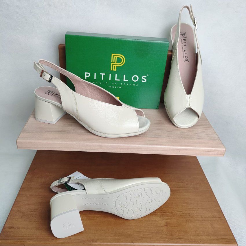 Sandalia PITILLOS 11212 de Charol Crema Tacón Medio Hecha en España
