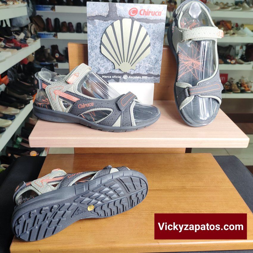 Sandalia Urbana CHIRUCA FINISTERRE 08  Marca España