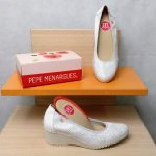 Manoletina de Piel con Cuña en Madrid