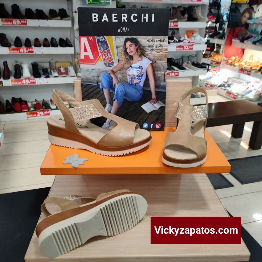 Sandalia de Piel con Elástico Ajustable BAERCHI 40000 Hecho en España Coslada