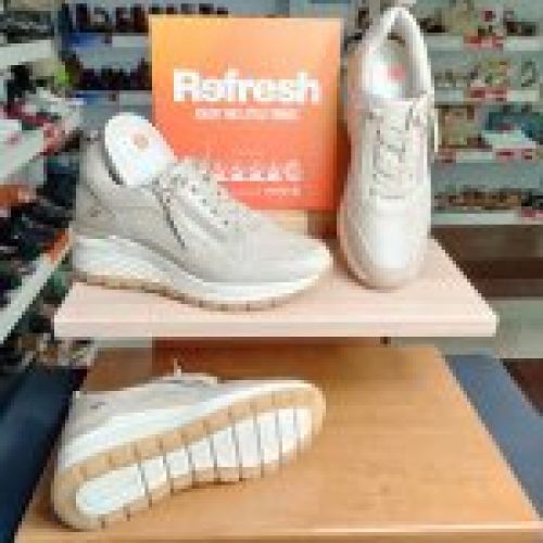 Refresh 172938 – Deportivo casual vegano de mujer en beige con cuña y memory foam   VICKY Zapatos