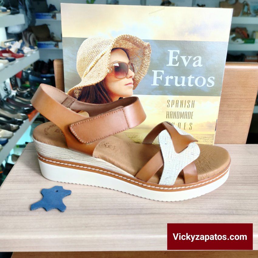 Sandalia en Piel y Planta de Gel EVA FRUTOS E23 Cuña Media Hechas en España