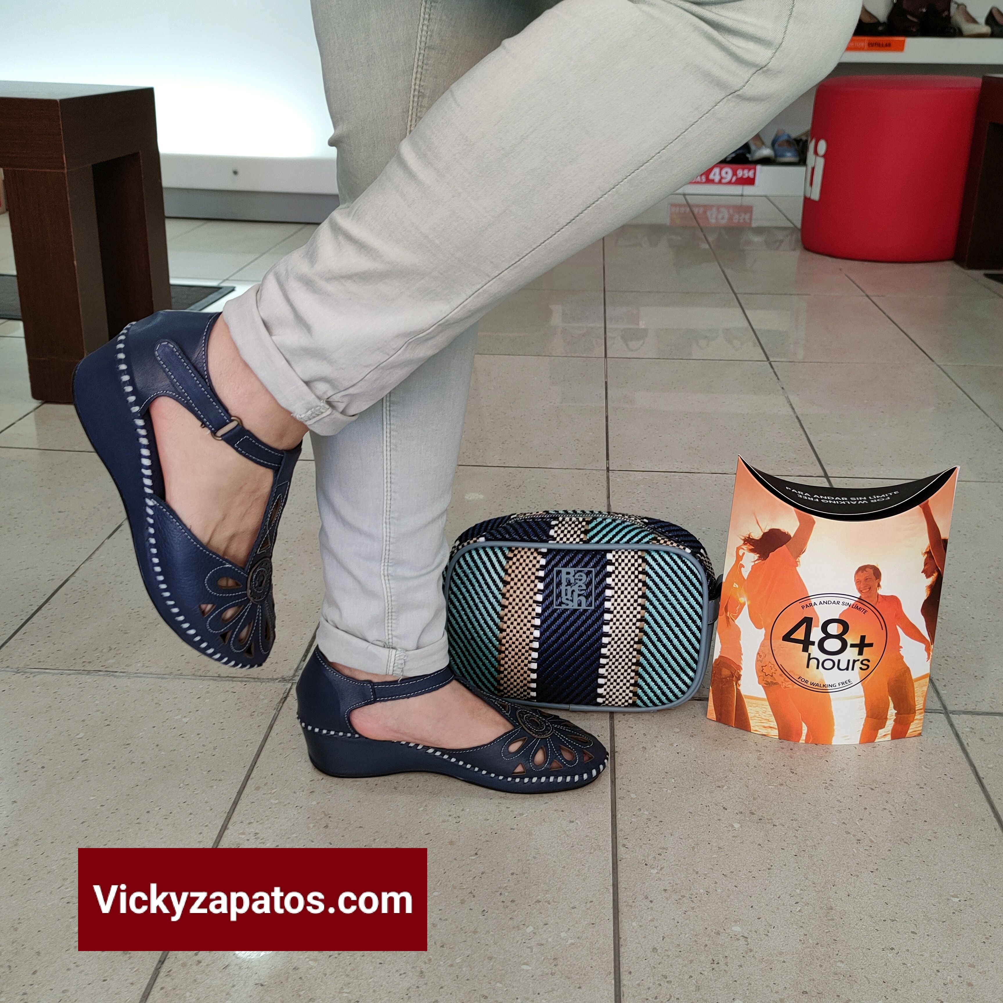 Sandalia de Piel y Cuña Baja Puntera y Talón Cerrado 48+Hours