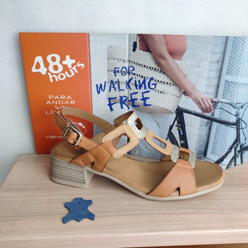 Sandalia Vestir Mujer 48+Hours Piel Cuero Oro y Tostado – Tacón Bajo Confort