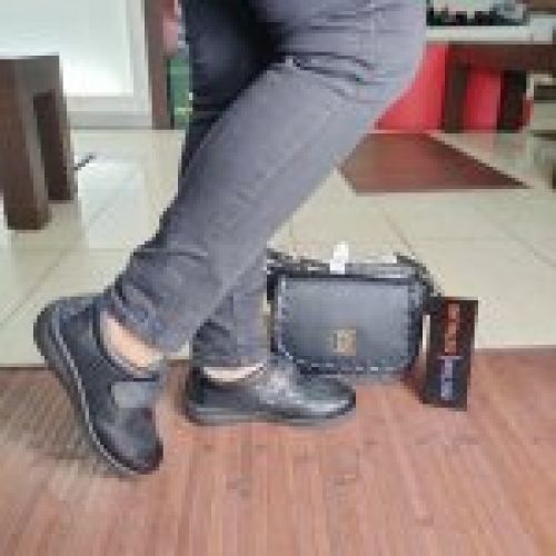 Doctor Cutillas 43531 – Zapato de mujer ancho especial con velcro y plantilla extraíble   VICKY Zapatos