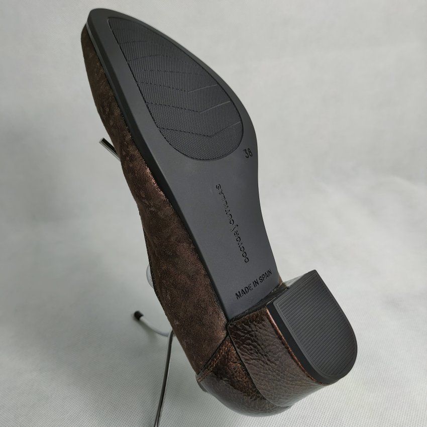 Salón Confort Mujer DOCTOR CUTILLAS 81771 en Licra Adaptable Negro y Marrón