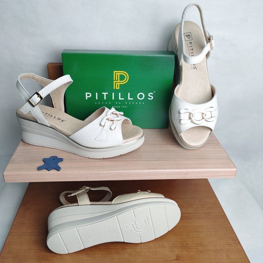 Sandalia Vestir Mujer PITILLOS 11062 Piel Blanca/Crema con Cadena – Cuña Media y Plataforma