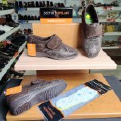 Doctor Cutillas 792 Marrón – Zapatilla confort de mujer en licra adaptable con velcro   VICKY Zapatos