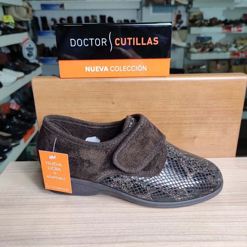Doctor Cutillas 792 Marrón – Zapatilla confort de mujer en licra adaptable con velcro   VICKY Zapatos