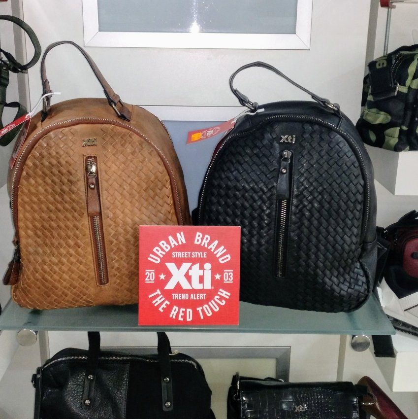 Mochila de Vestir Nueva Temporada XTI Coslada