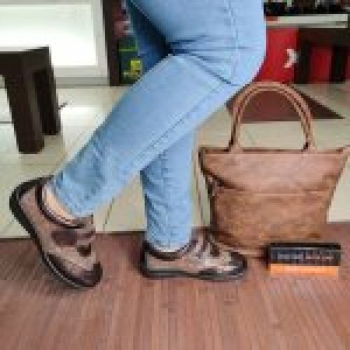 Doctor Cutillas 43531 – Zapato de mujer ancho especial con velcro y plantilla extraíble   VICKY Zapatos