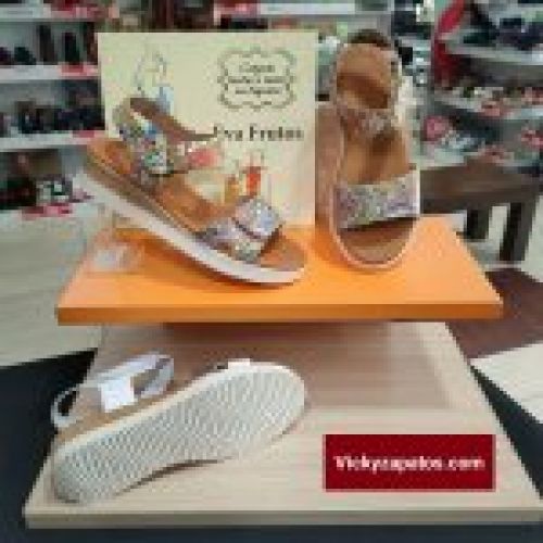 Sandalia en Piel y Planta de Gel Plana EVA FRUTOS E4265 Hechas en España