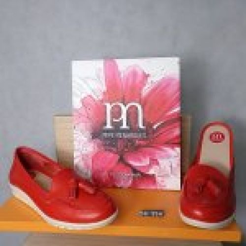 Mocasín con Borlas de Piel en Corredor del Henares