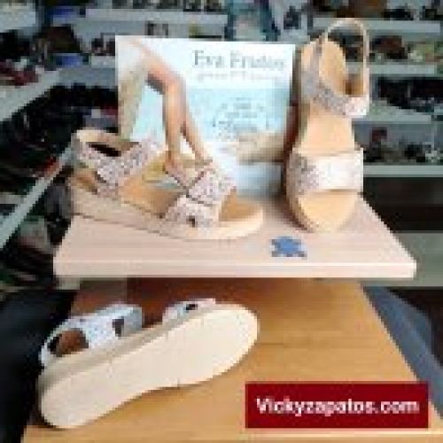Sandalia en Piel y Planta de Gel Plana EVA FRUTOS E27 Hechas en España