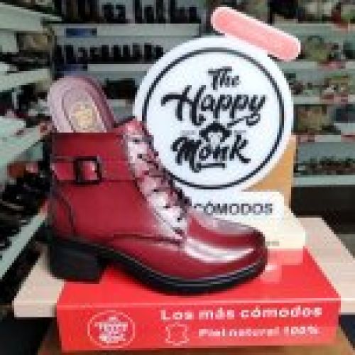 The Happy Monk Madrid 03 – Botín casual de mujer en piel charol burdeos con tacón medio y hebillas   VICKY Zapatos