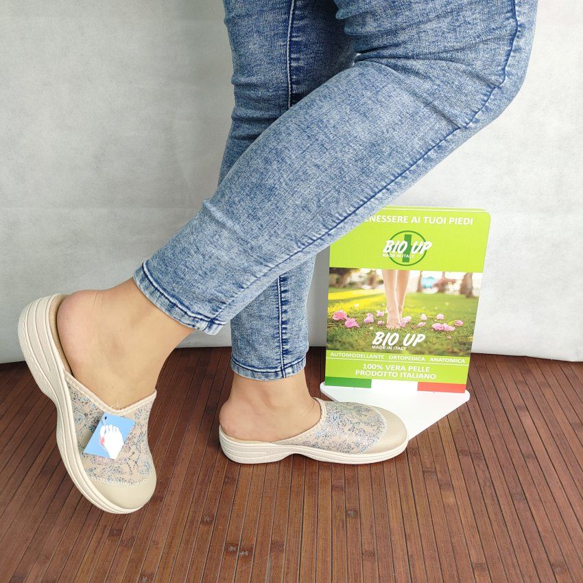 Zueco Confort Mujer BIO UP 553 Licra Adaptable Beige Floral – Memory Foam Antideslizante