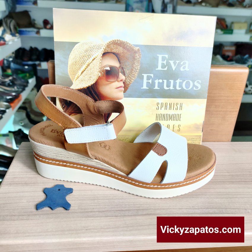Sandalia en Piel y Planta de Gel EVA FRUTOS E24 Cuña Media Hechas en España